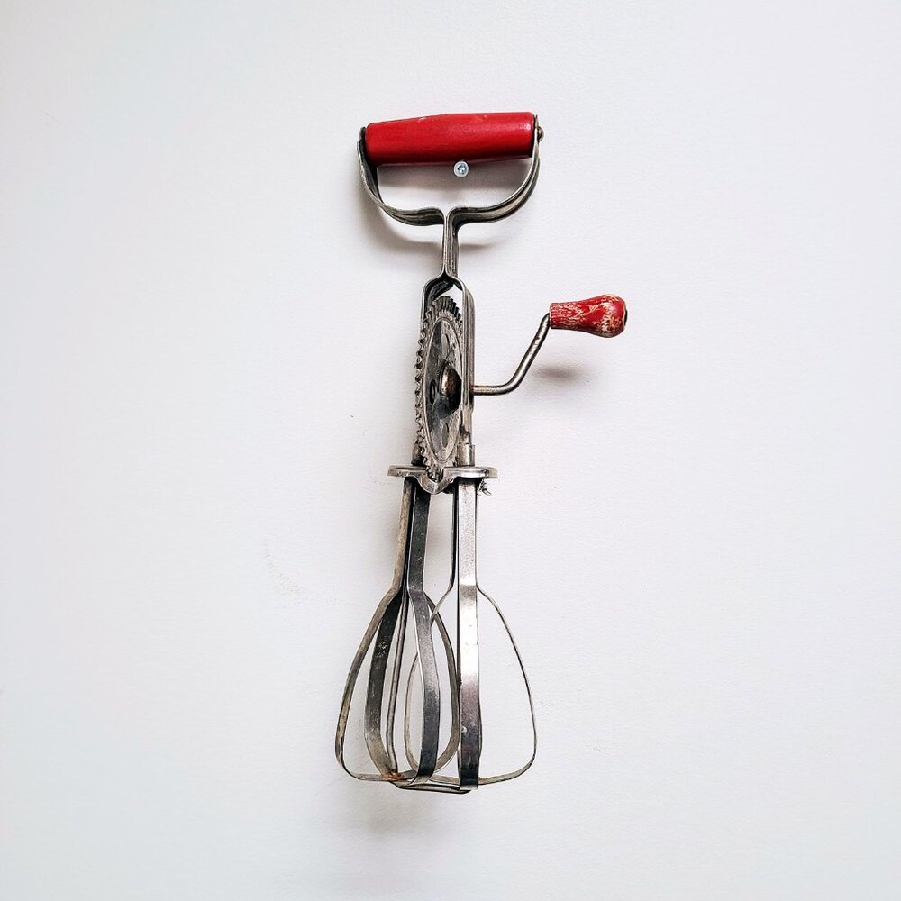 Pair Of Vintage 1930s Hand Blenders, Wood Handles Egg Beaters, Mastermix Canada - Picture 3 of 10